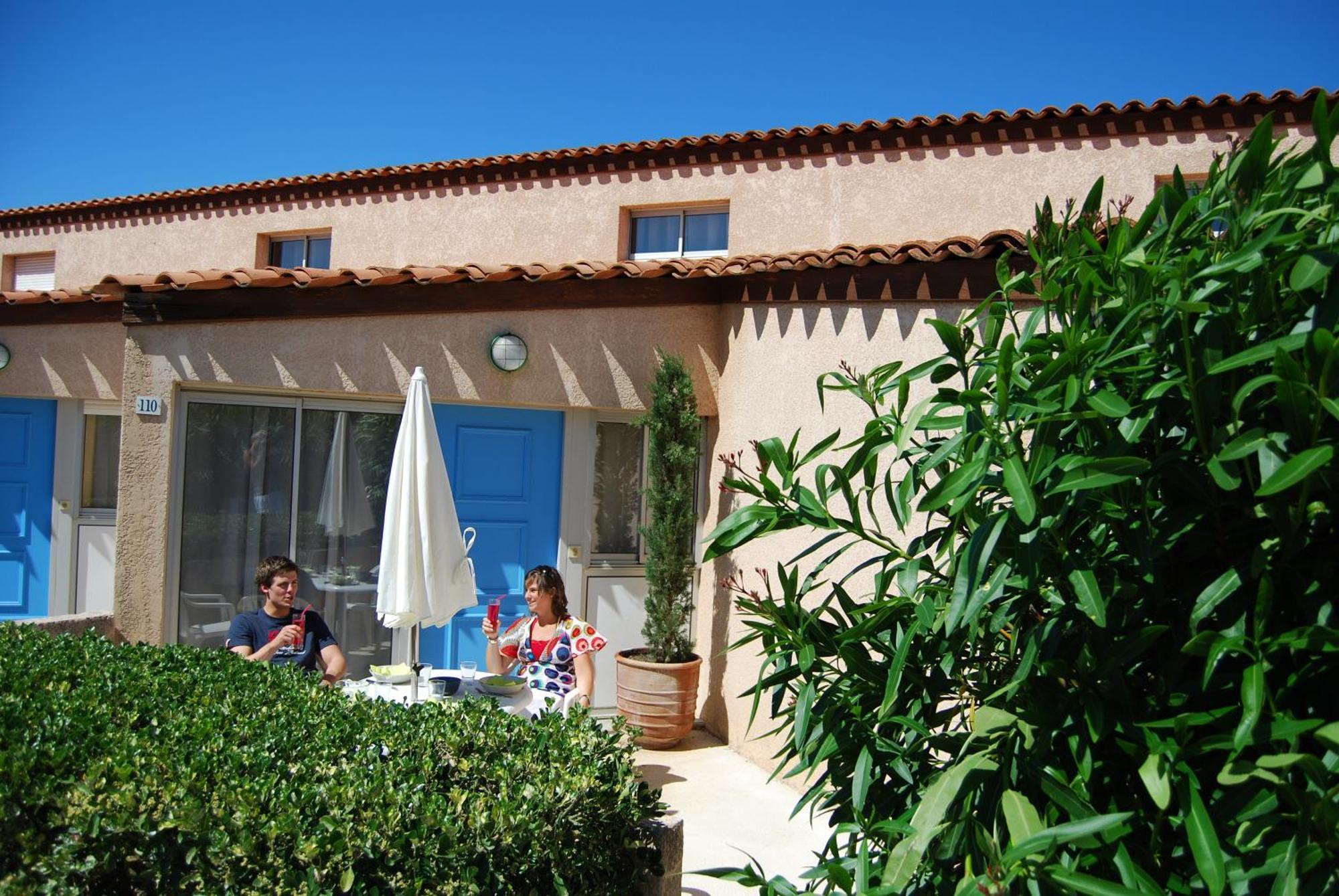 Lagrange Grand Bleu Vacances – Résidence Les Jardins de Neptune Saint-Cyprien  Chambre photo